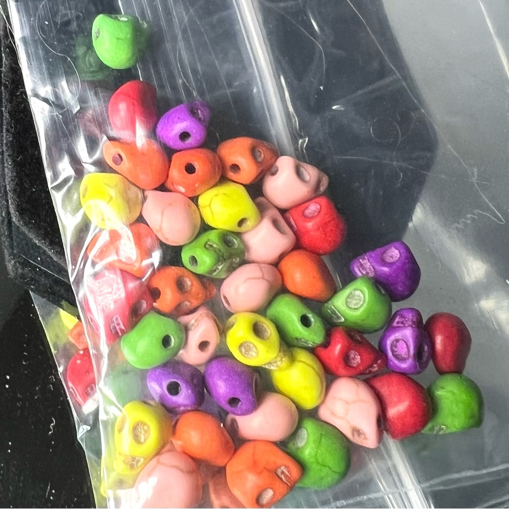 JEWELS AND GEMS DAY OF THE DEAD BEAD EDITION GIFT SET - Picture 6 of 10